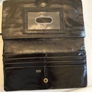 Black hobo lumen wallet